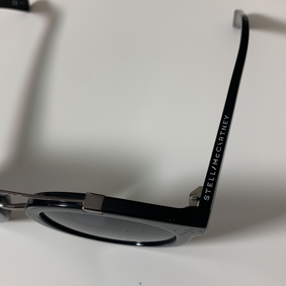 Stella McCartney sunglasses GUC - Picture 3 of 5